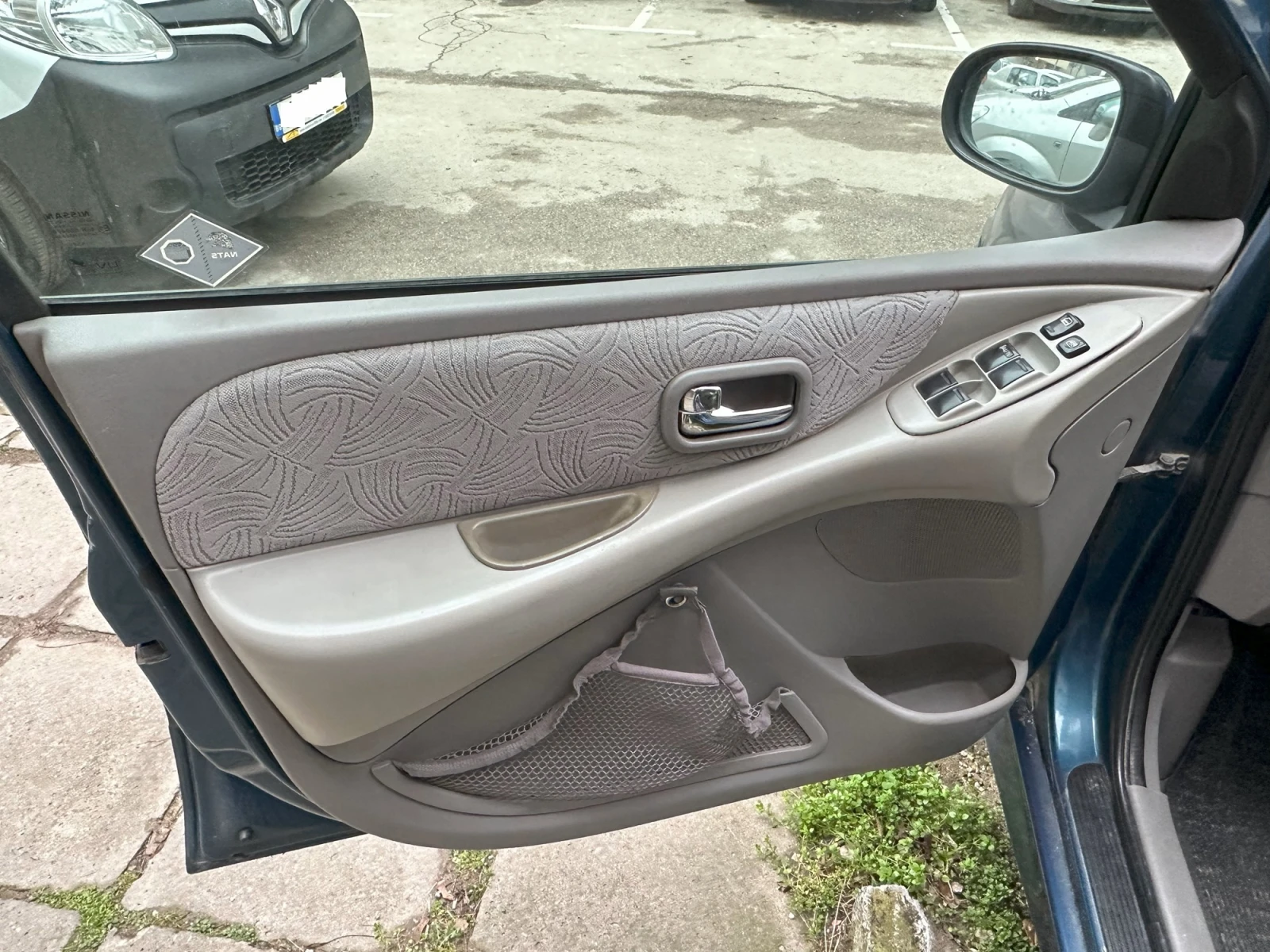 Nissan Almera tino  - изображение 10