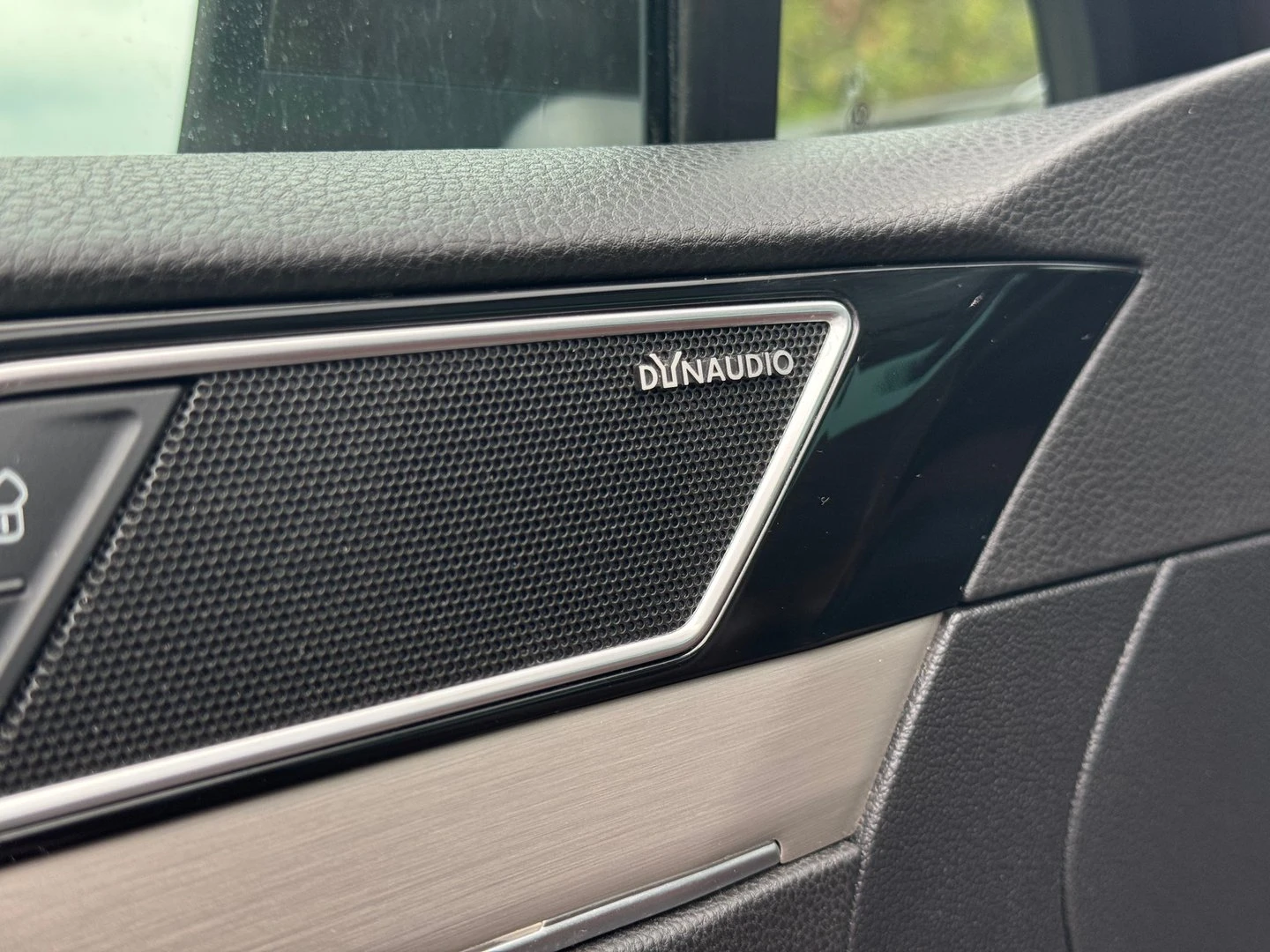 VW Passat 2.0 TDISCR BMT DSG High - изображение 7