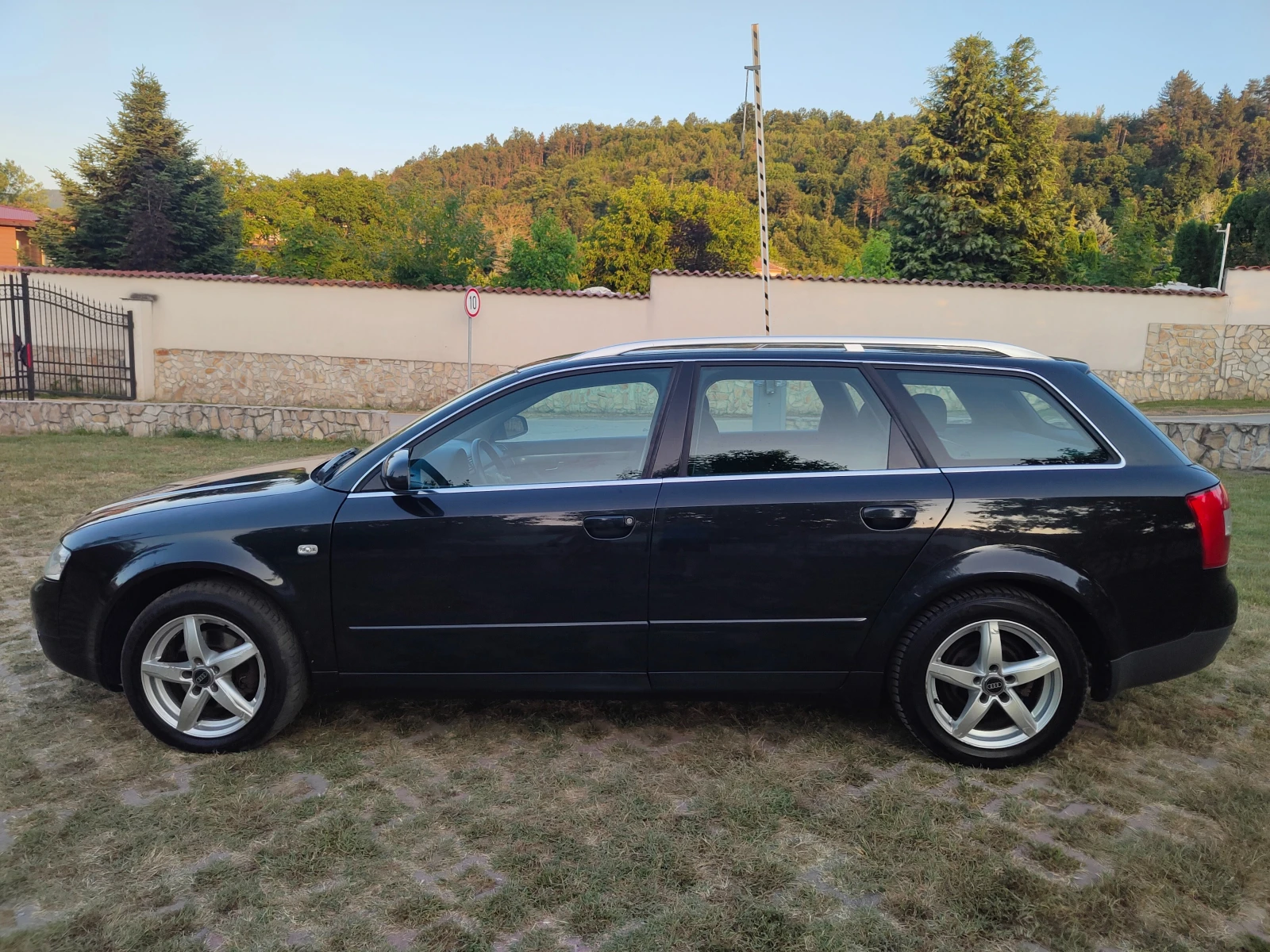 Audi A4 1.9TDI * КЛИМАТРОНИК * 131PS *  - изображение 2