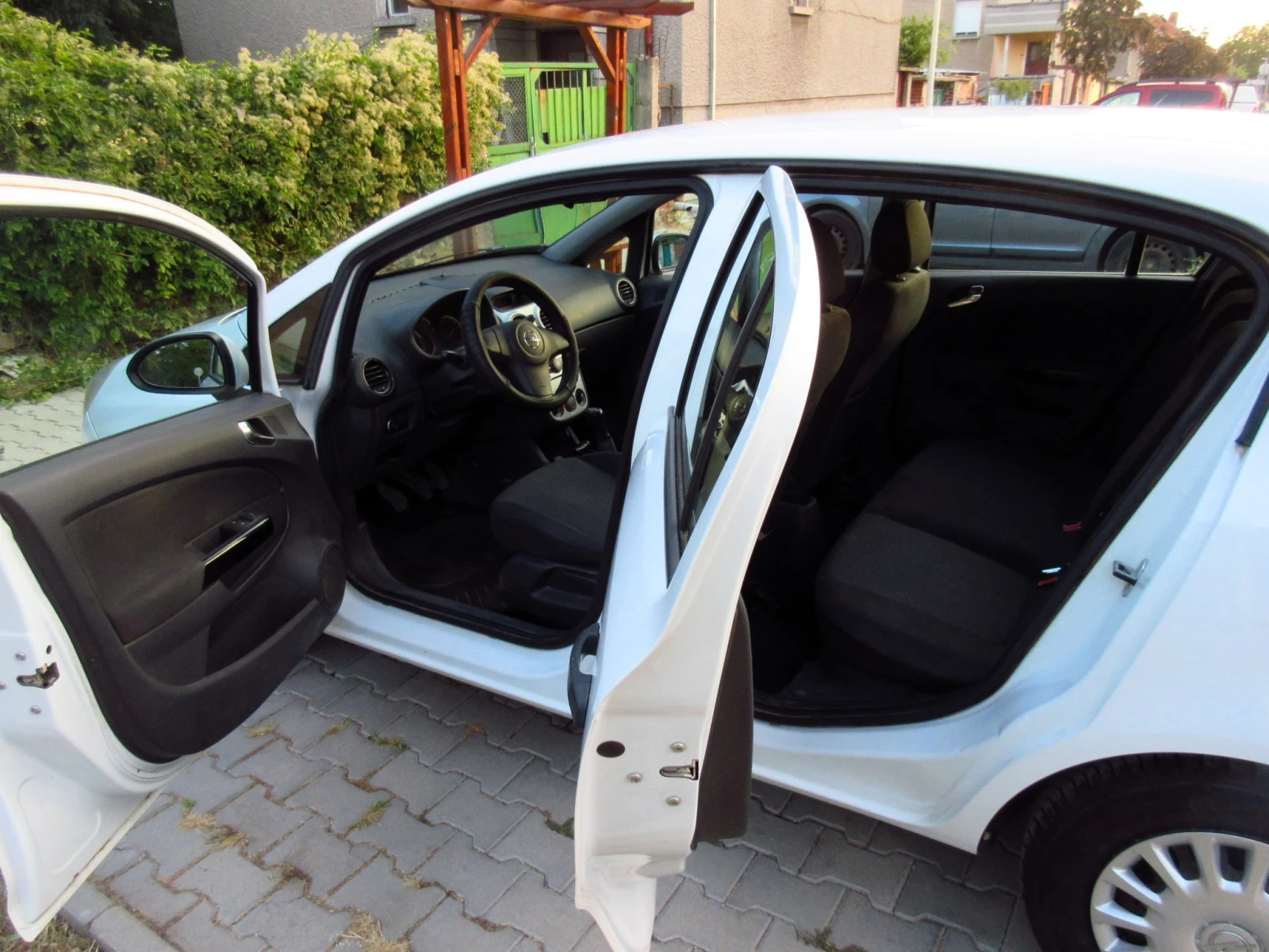 Opel Corsa 1.2i - изображение 8