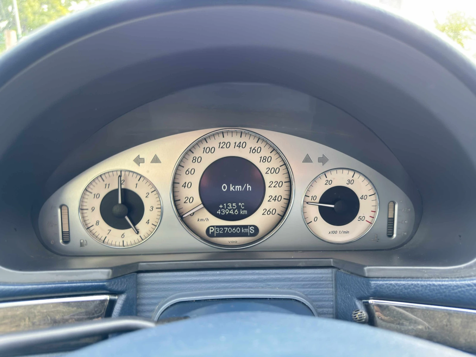 Mercedes-Benz E 270 CDI - изображение 10