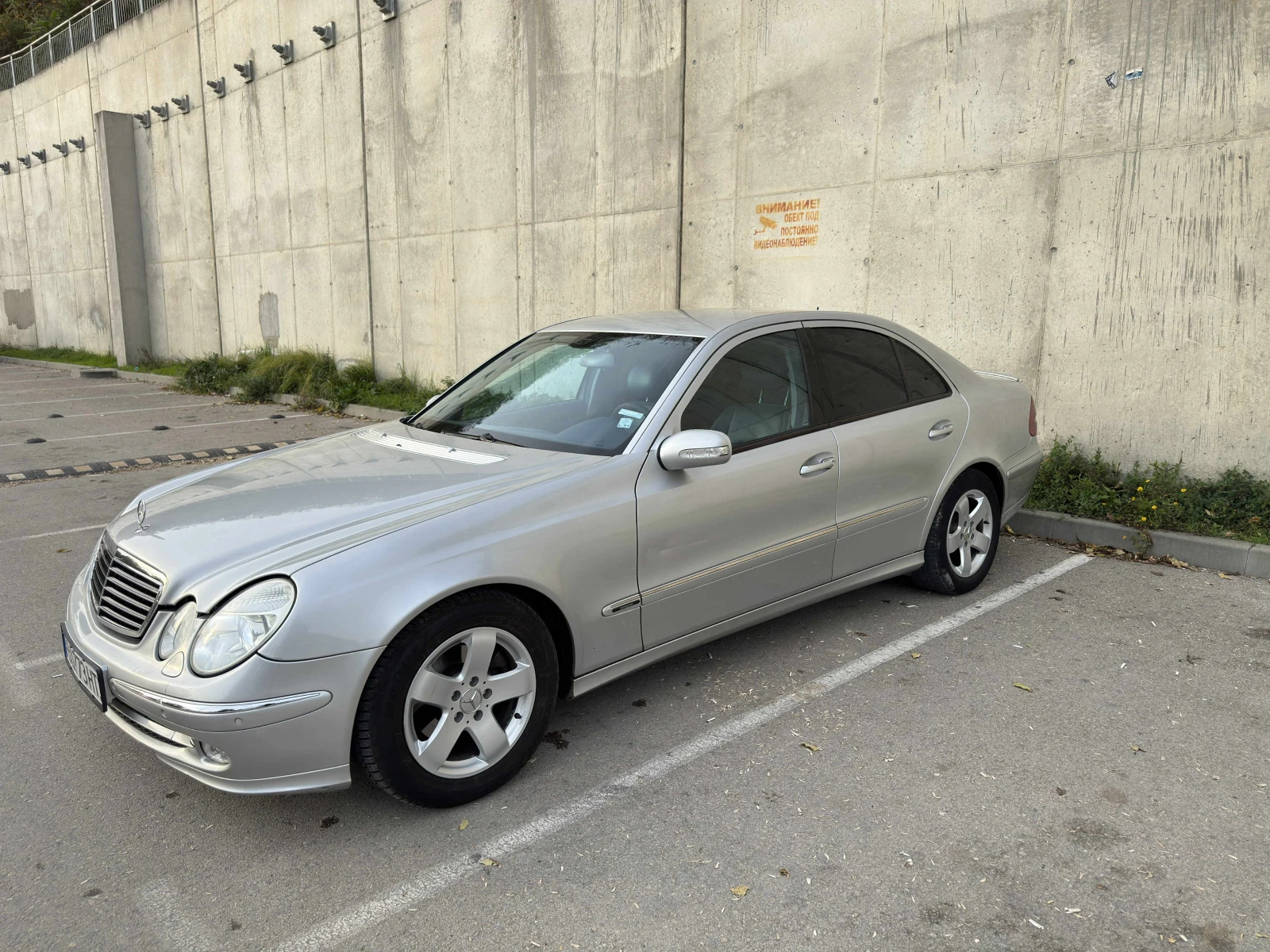 Mercedes-Benz E 270 CDI - изображение 4