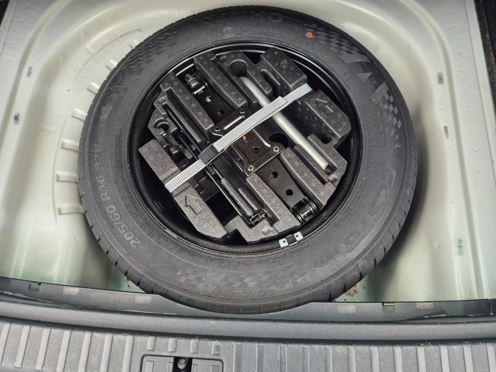 Skoda Octavia 2.0D-150кс/22г - изображение 9