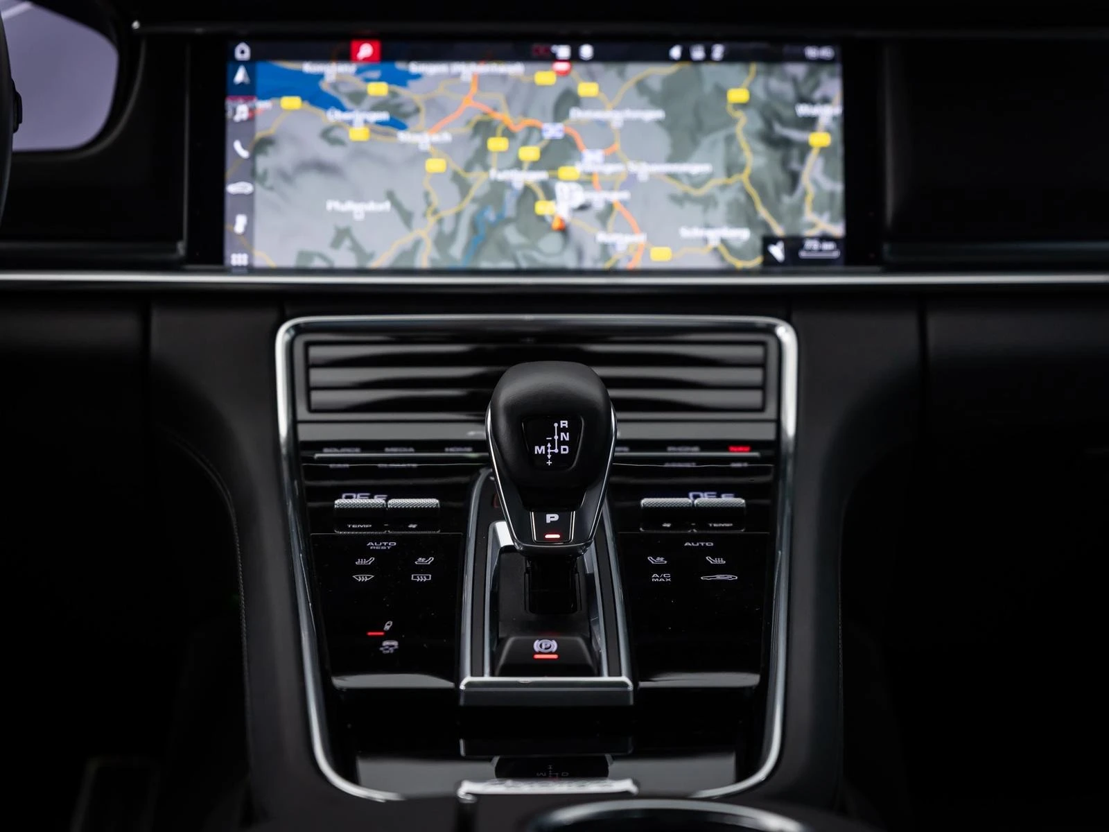 Porsche Panamera GTS* SPORT-TURISMO* PANO* DISTR* 360* BOSE* MEMORY - изображение 10