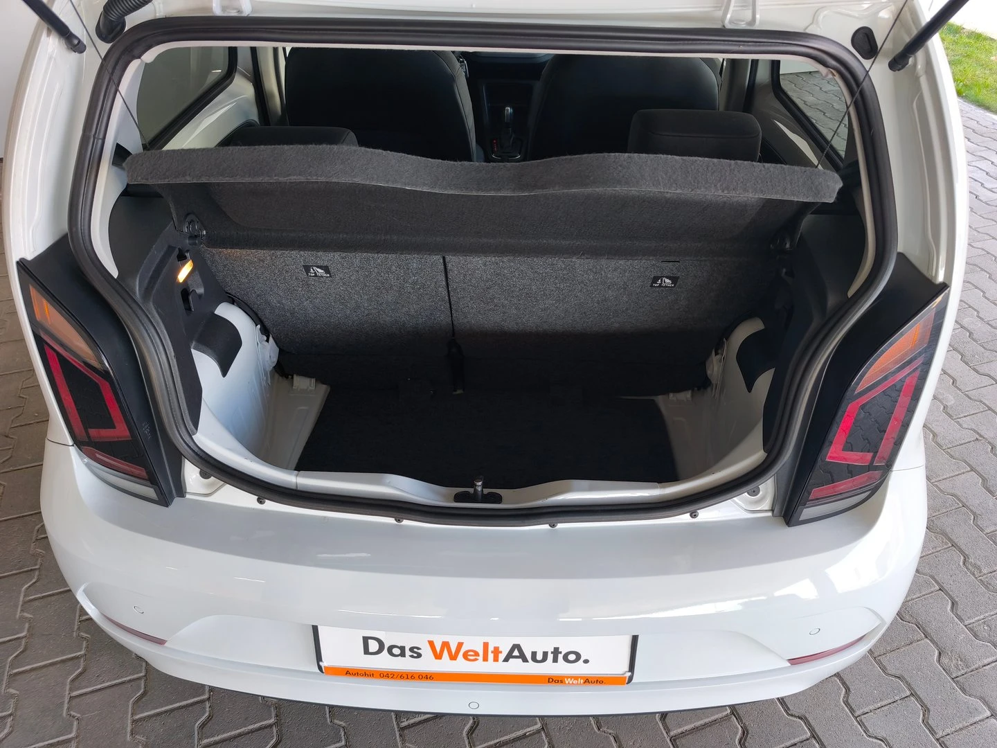 VW Up VW e-up! FWD 32.3 kWh, 61кВт/83к.с./1-ст - изображение 7