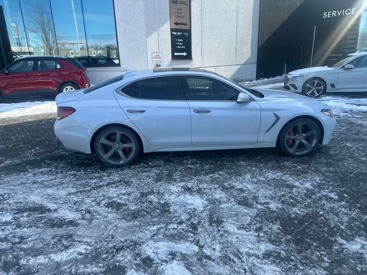 Genesis G70 * 3.3T Sport * DISTRONIC* ���������* �������*  | Mobile.bg � ����������� 3