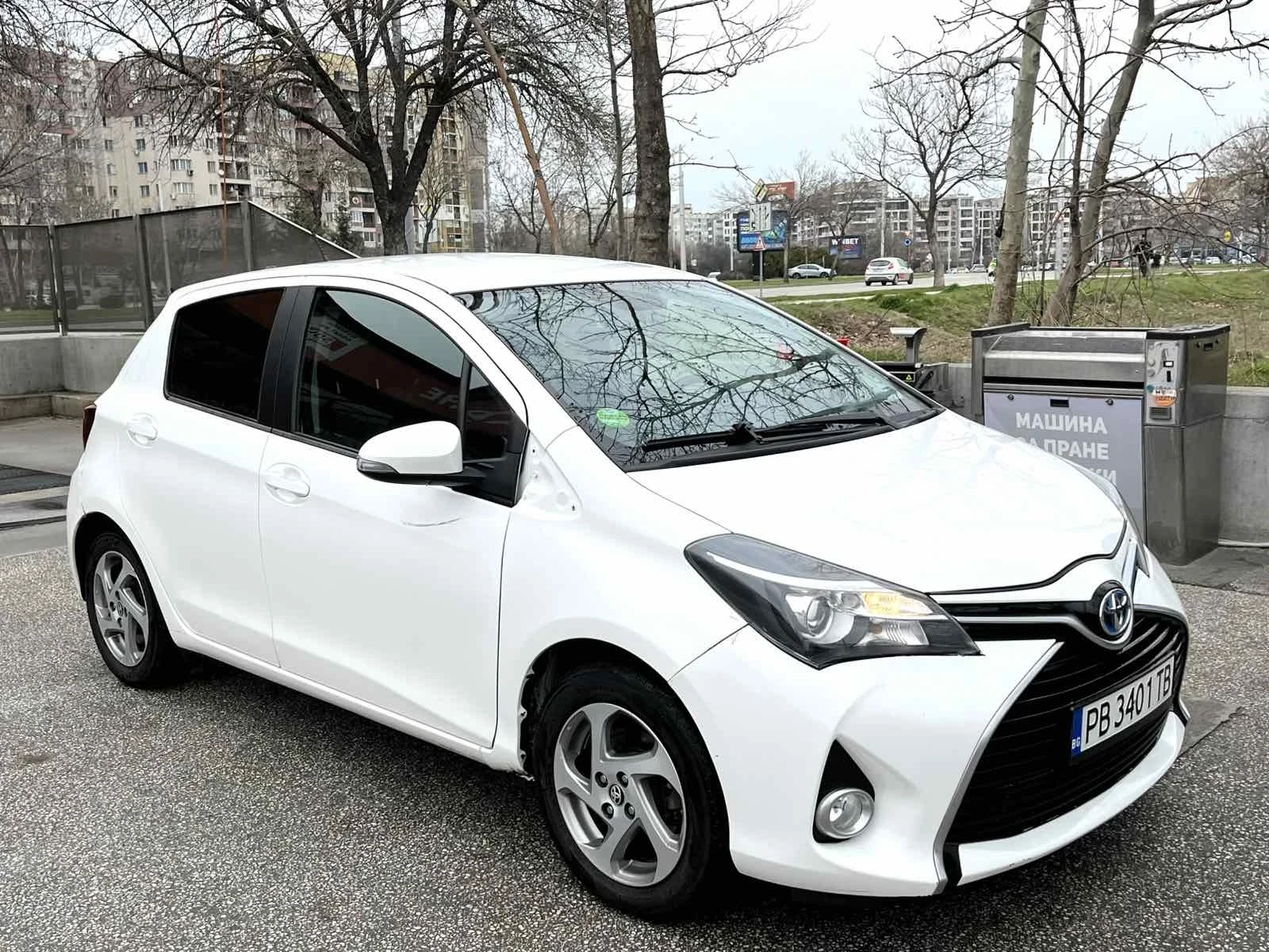 Toyota Yaris, снимка 10 - Автомобили и джипове - 53720625