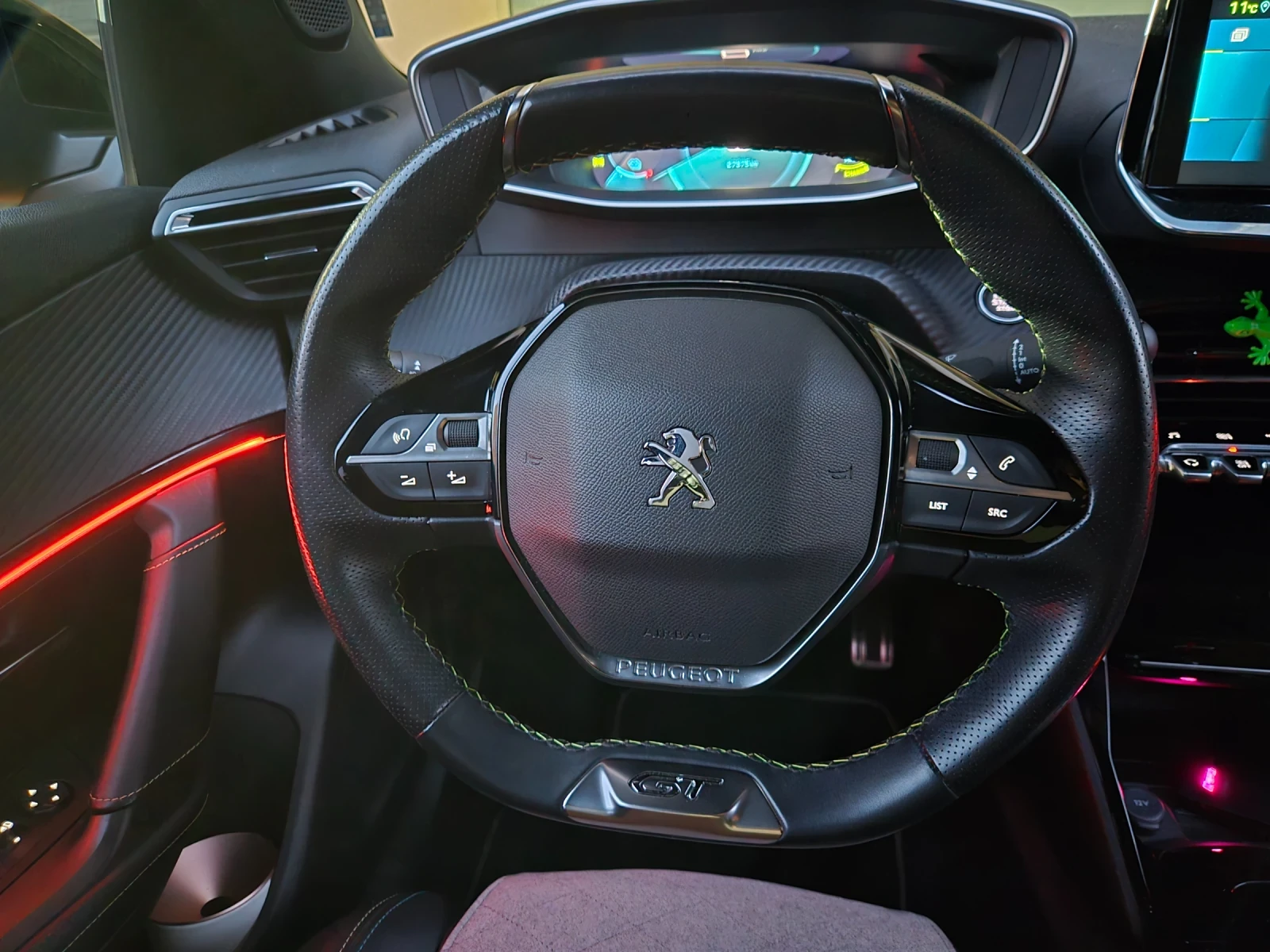 Peugeot 2008 GT | 28к км | ГАРАНЦИЯ 2029 | ЛИЗИНГ с 3% ЛИХВА, снимка 14 - Автомобили и джипове - 54196370