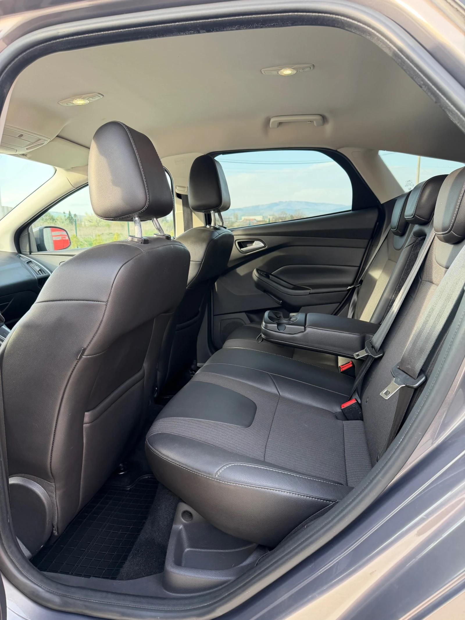 Ford Focus 2.0TDCI Titanium, снимка 12 - Автомобили и джипове - 54197624