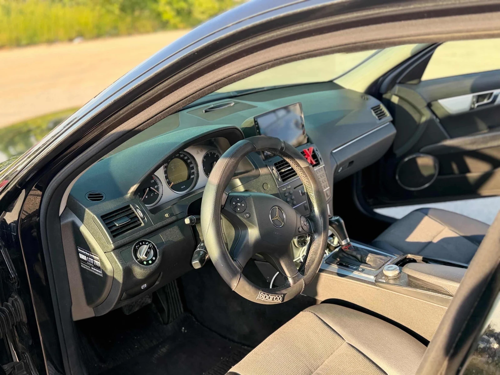 Mercedes-Benz C 220, снимка 5 - Автомобили и джипове - 54643554