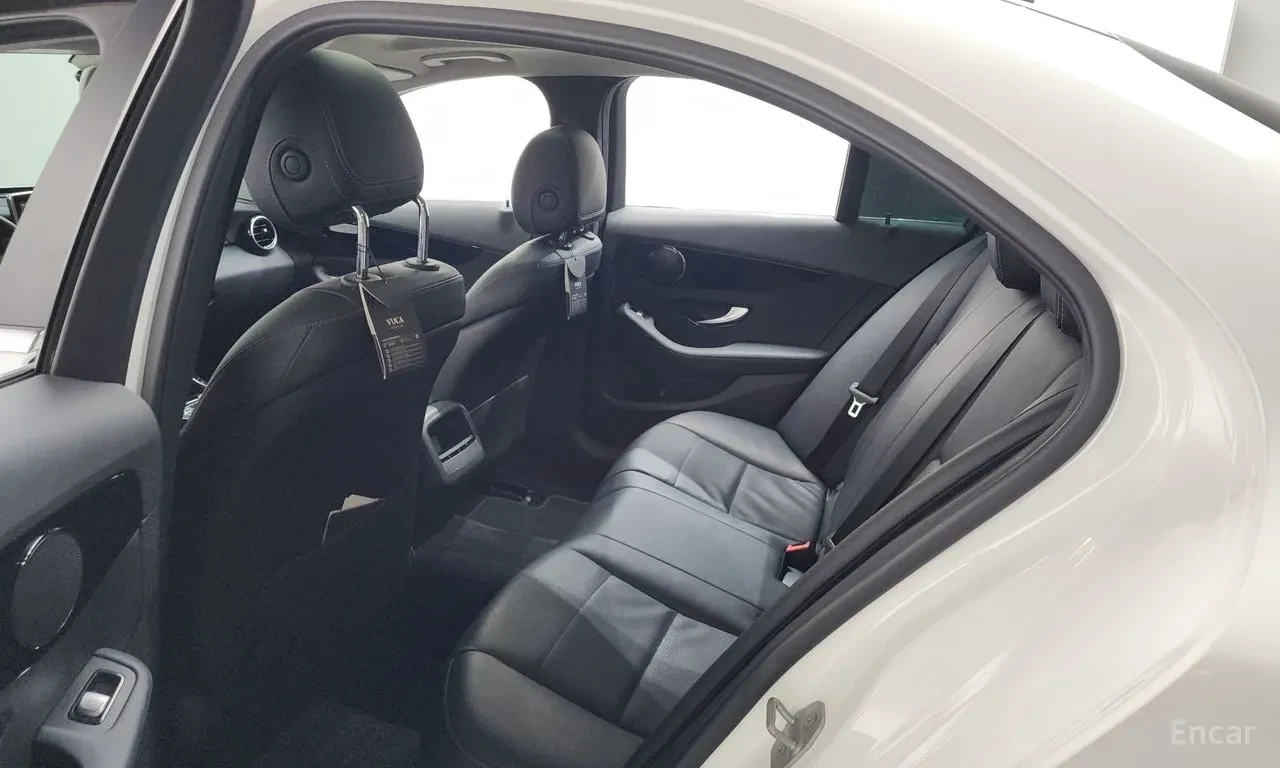 Mercedes-Benz C 200, снимка 9 - Автомобили и джипове - 54680402