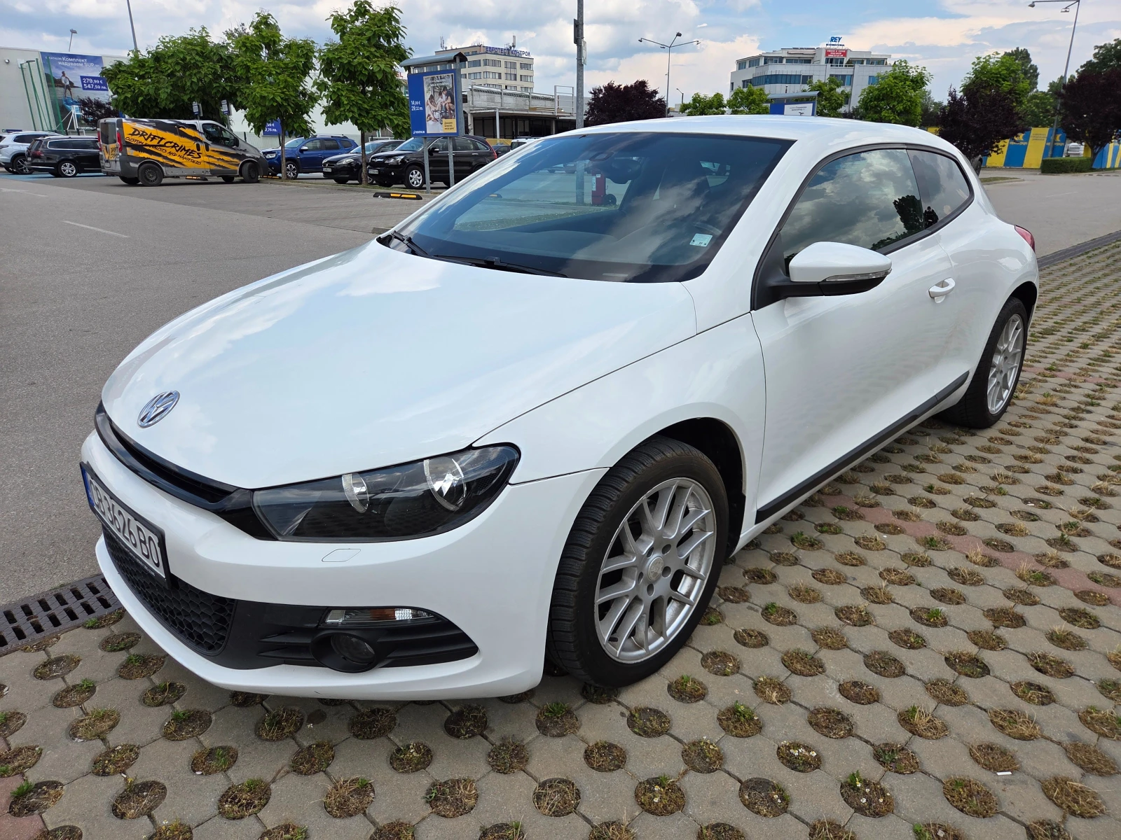 VW Scirocco 160ps turbo, снимка 7 - Автомобили и джипове - 55011323