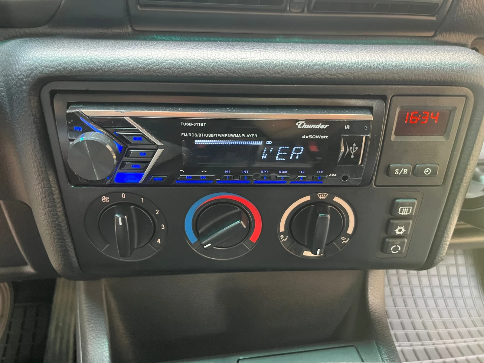 BMW 316 M, снимка 8 - Автомобили и джипове - 55678331
