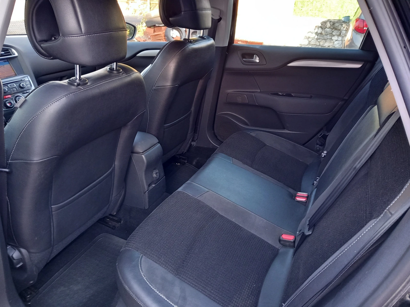 Citroen C4 1.6  HDI NAVI 110кс, снимка 11 - Автомобили и джипове - 55683115