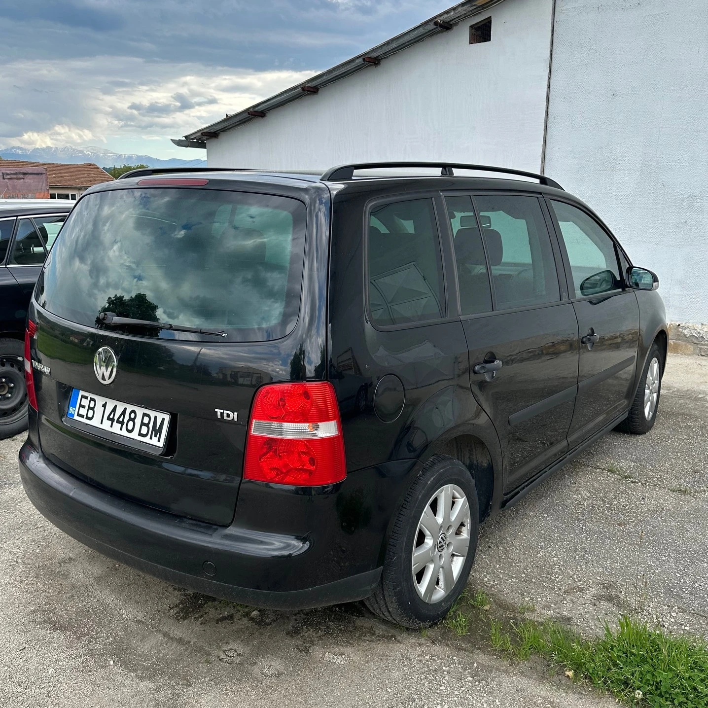 VW Touran, снимка 5 - Автомобили и джипове - 56662938