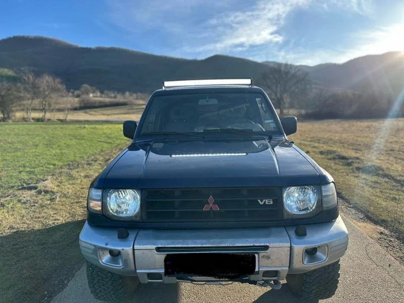 Mitsubishi Pajero, снимка 6 - Автомобили и джипове - 48935510