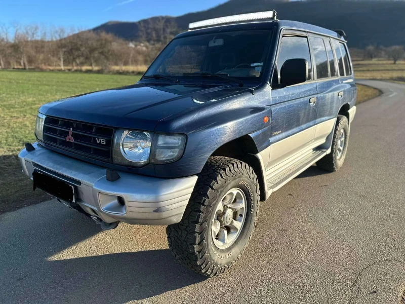 Mitsubishi Pajero, снимка 3 - Автомобили и джипове - 48935510