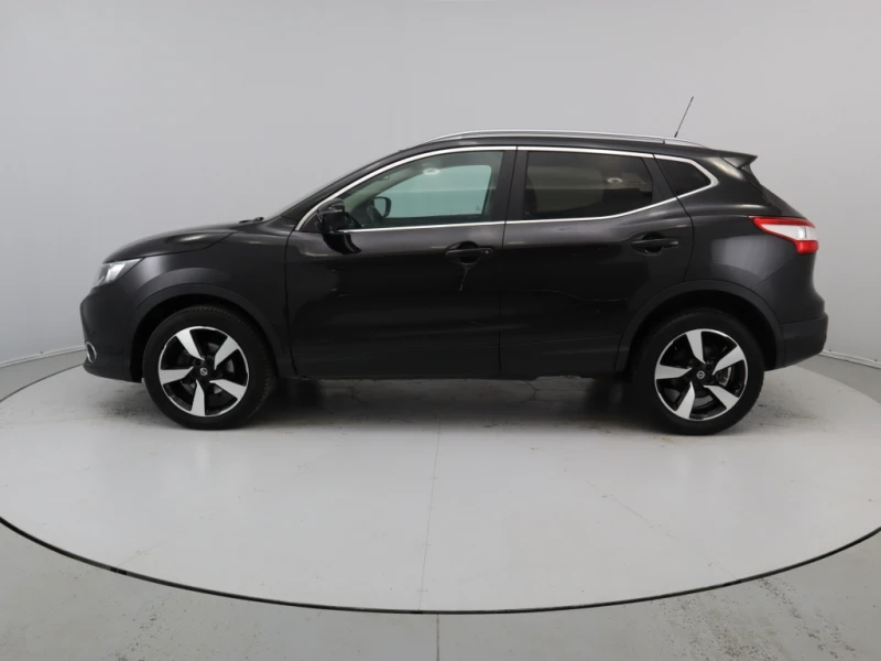 Nissan Qashqai 1.2 N-Connecta, снимка 4 - Автомобили и джипове - 51193287