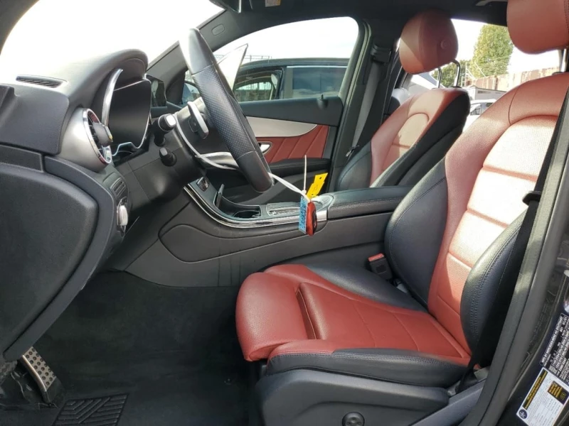 Mercedes-Benz GLC 300  4MATIC * CARFAX * ФИНАНСИРАНЕ , снимка 7 - Автомобили и джипове - 53010304