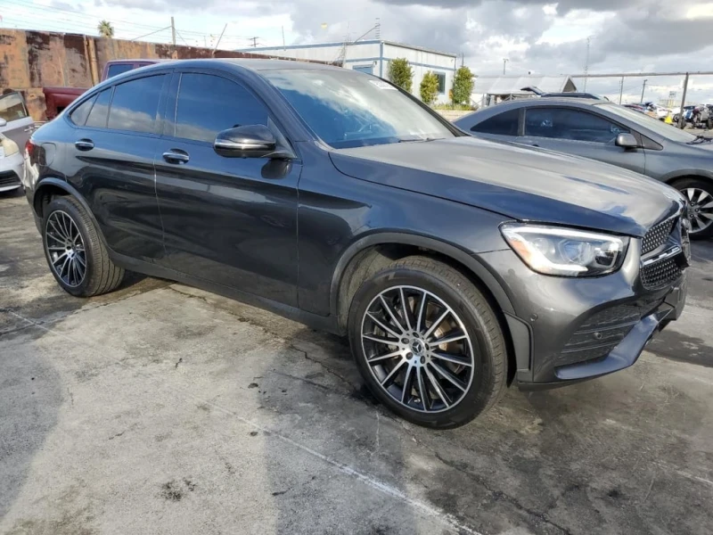 Mercedes-Benz GLC 300  4MATIC * CARFAX * ФИНАНСИРАНЕ , снимка 3 - Автомобили и джипове - 53010304