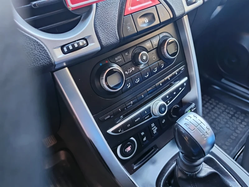 Renault Koleos, снимка 8 - Автомобили и джипове - 53079312