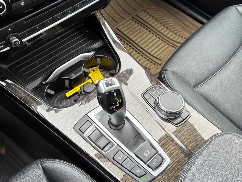 BMW X3 | xDrive35i| HARMON/KARDON| ПОДГРЕВИ| ПАНО| CARFAX, снимка 10 - Автомобили и джипове - 53472107