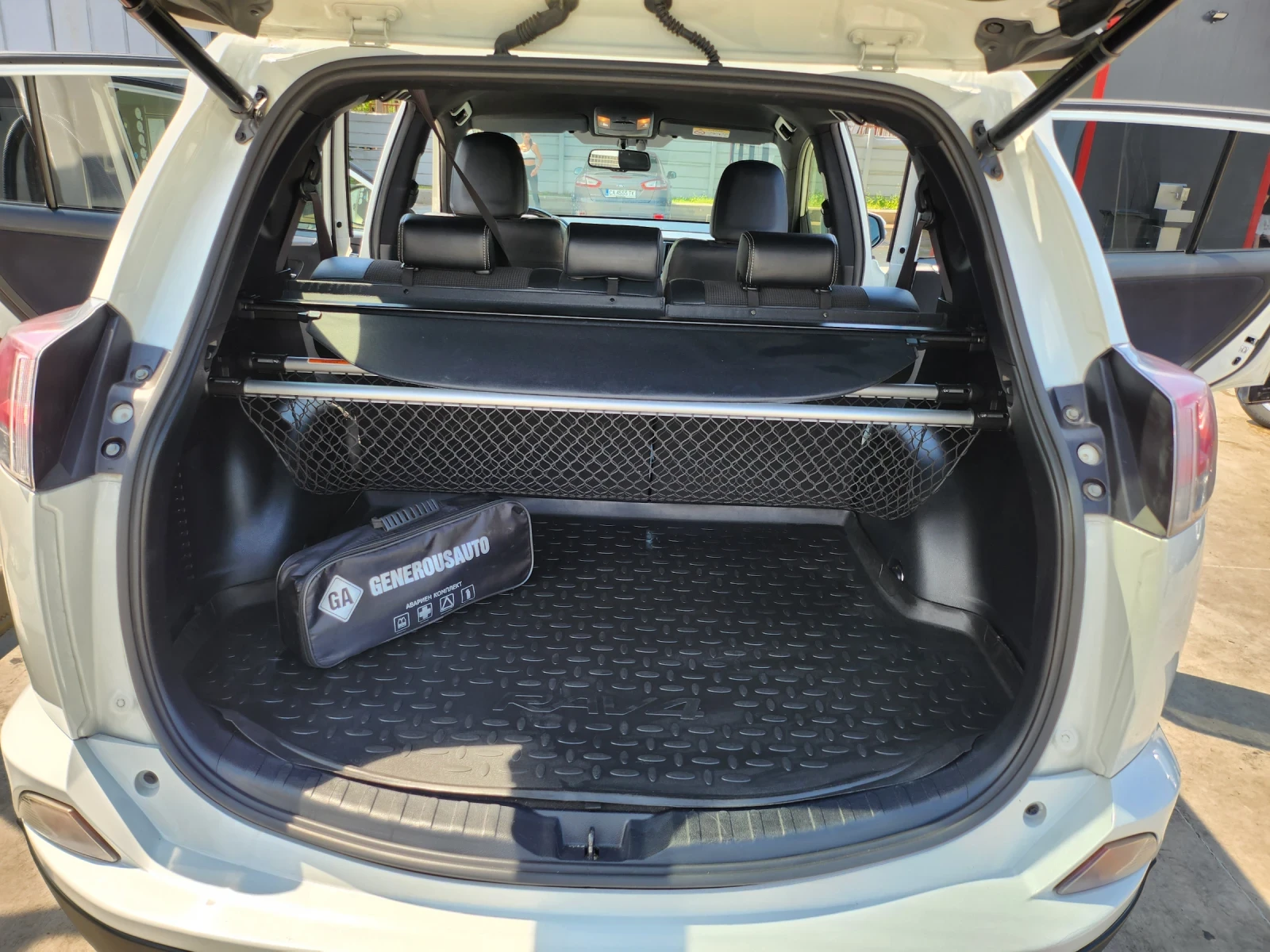 Toyota Rav4  - изображение 6