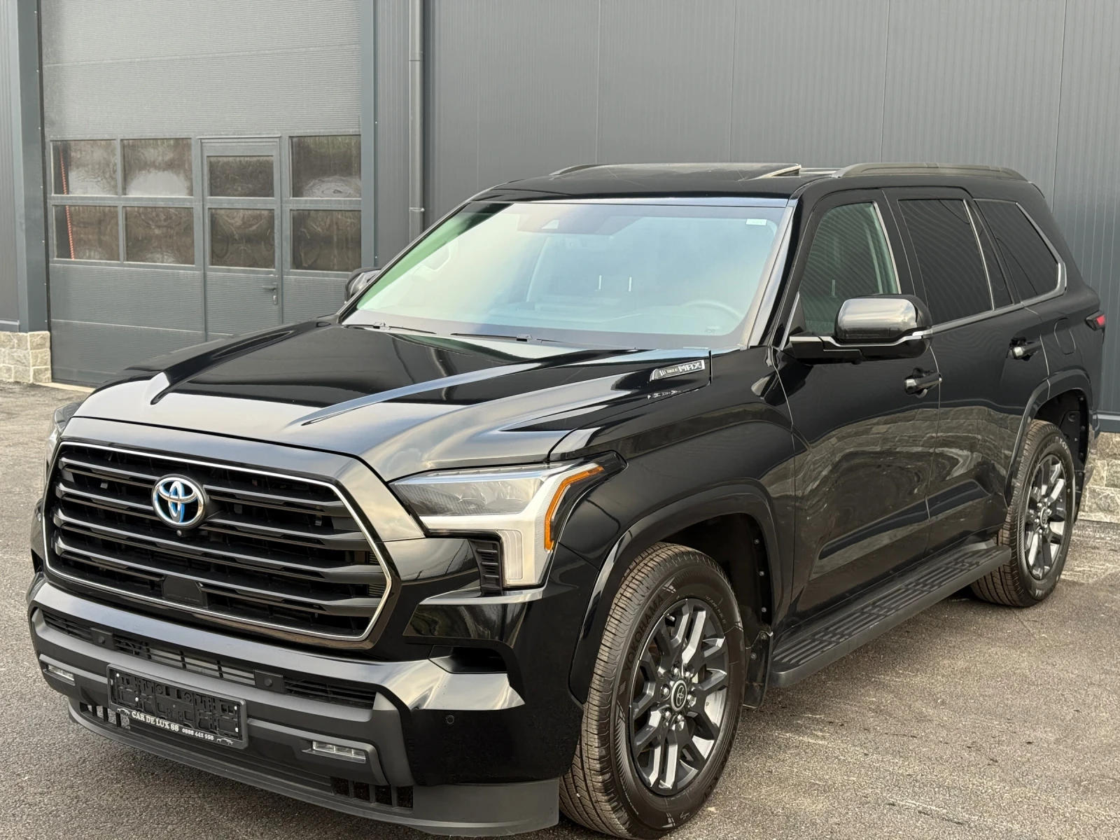 Toyota Sequoia I force, 3.5 HIBRID - изображение 4