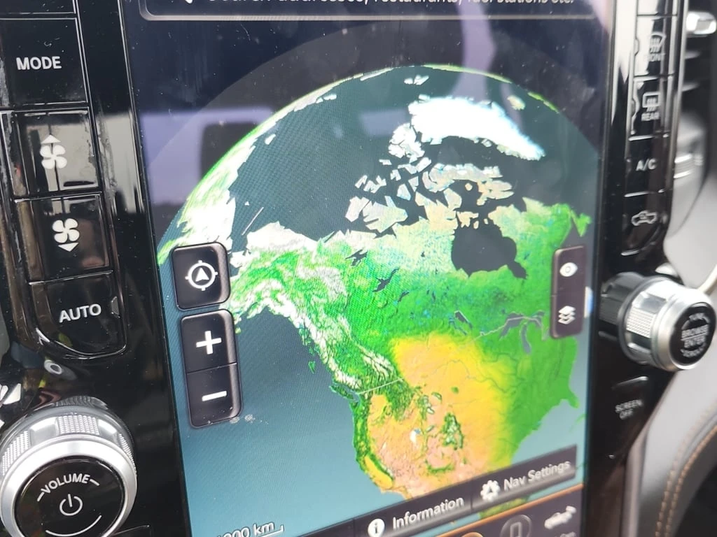 Dodge RAM 1500 LARAMIE LONGHORN * ПОДГРЕВ* ПАНОРАМА* 5.7 ХЕМИ* НА - изображение 8