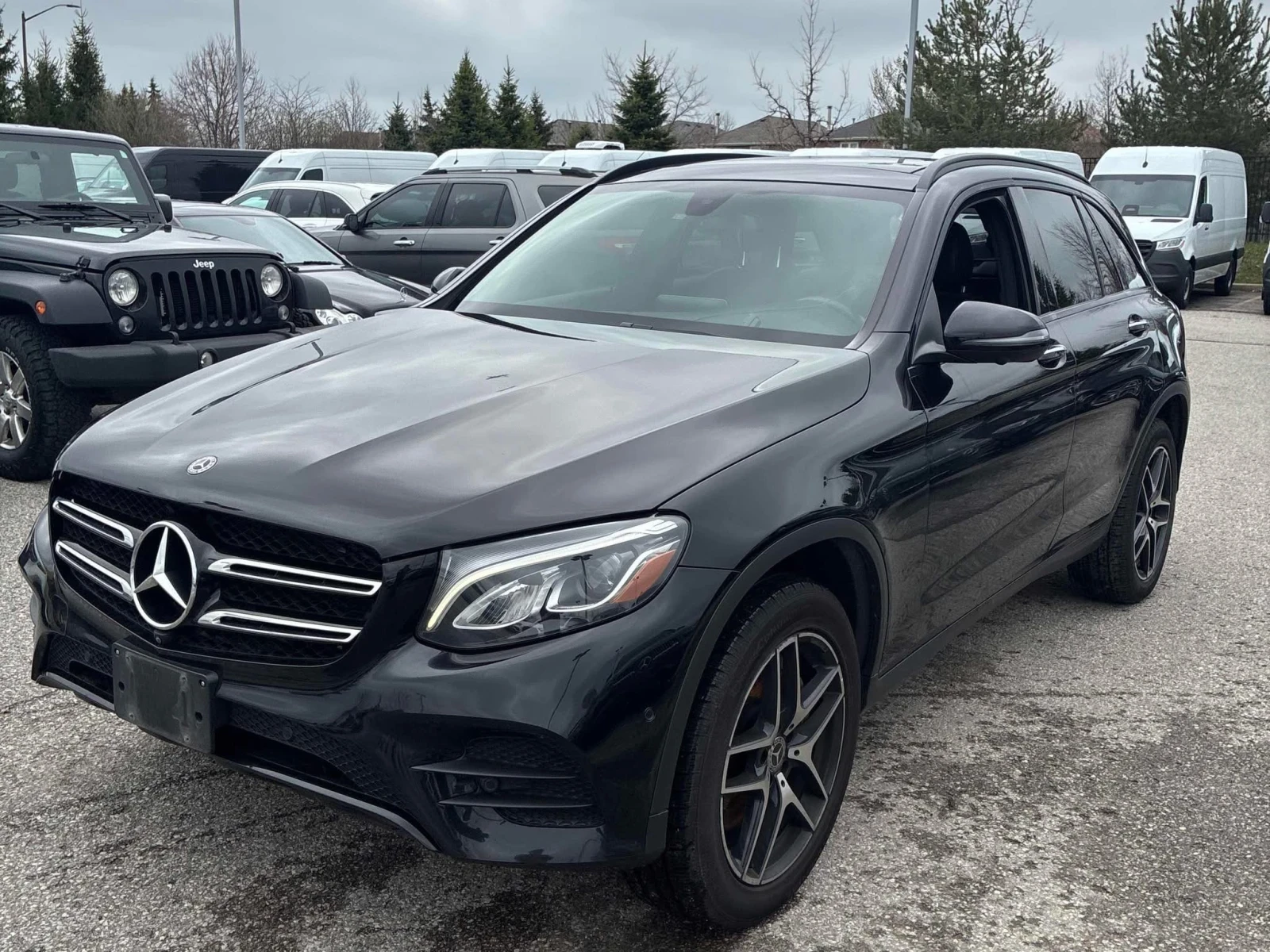 Mercedes-Benz GLC 300 Памет* Панорама* Подгрев