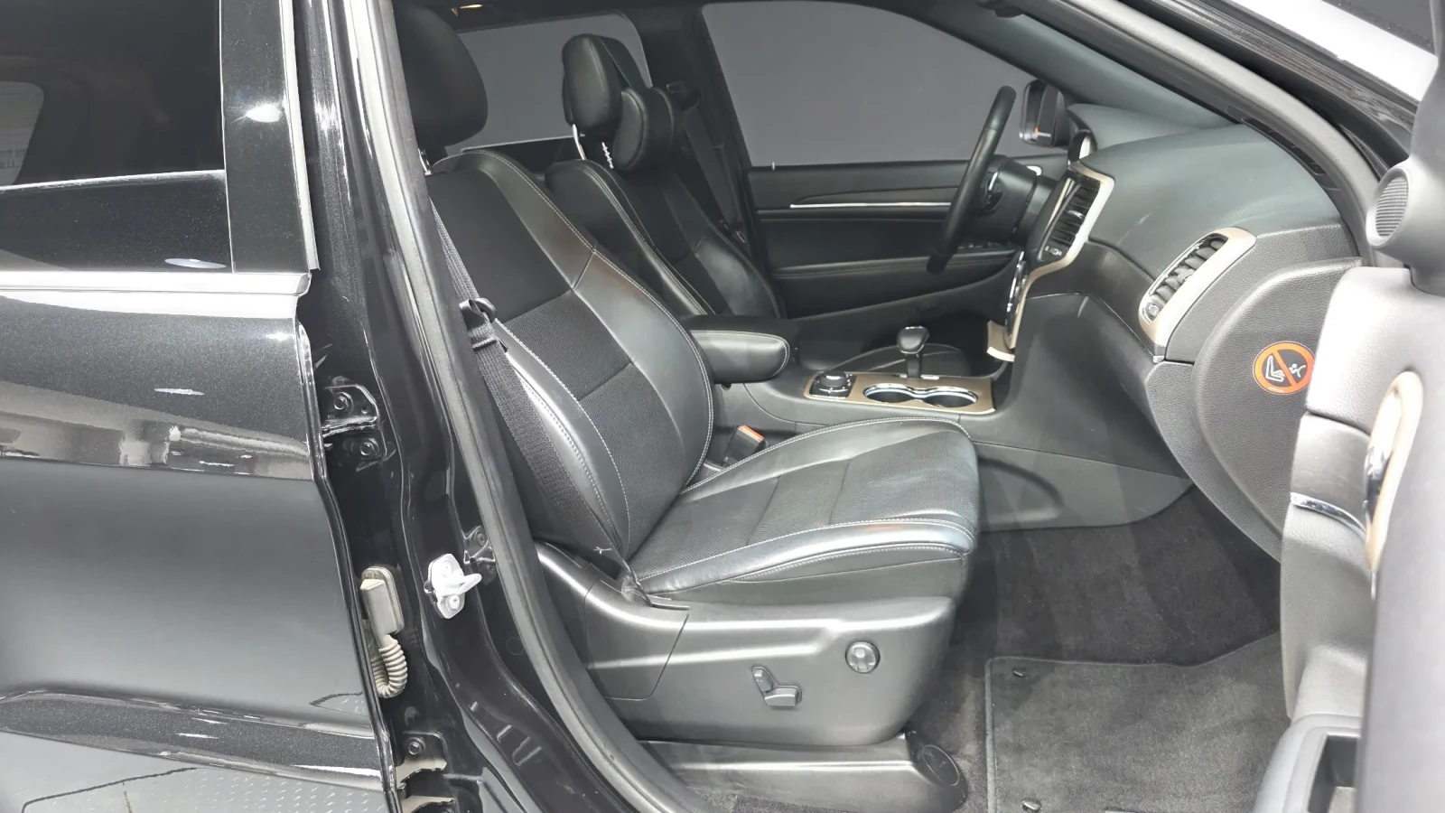 Jeep Grand cherokee * LIMITED * 4x4 * ОБДУХВАНЕ * ПАНОРАМА, снимка 6 - Автомобили и джипове - 54700235