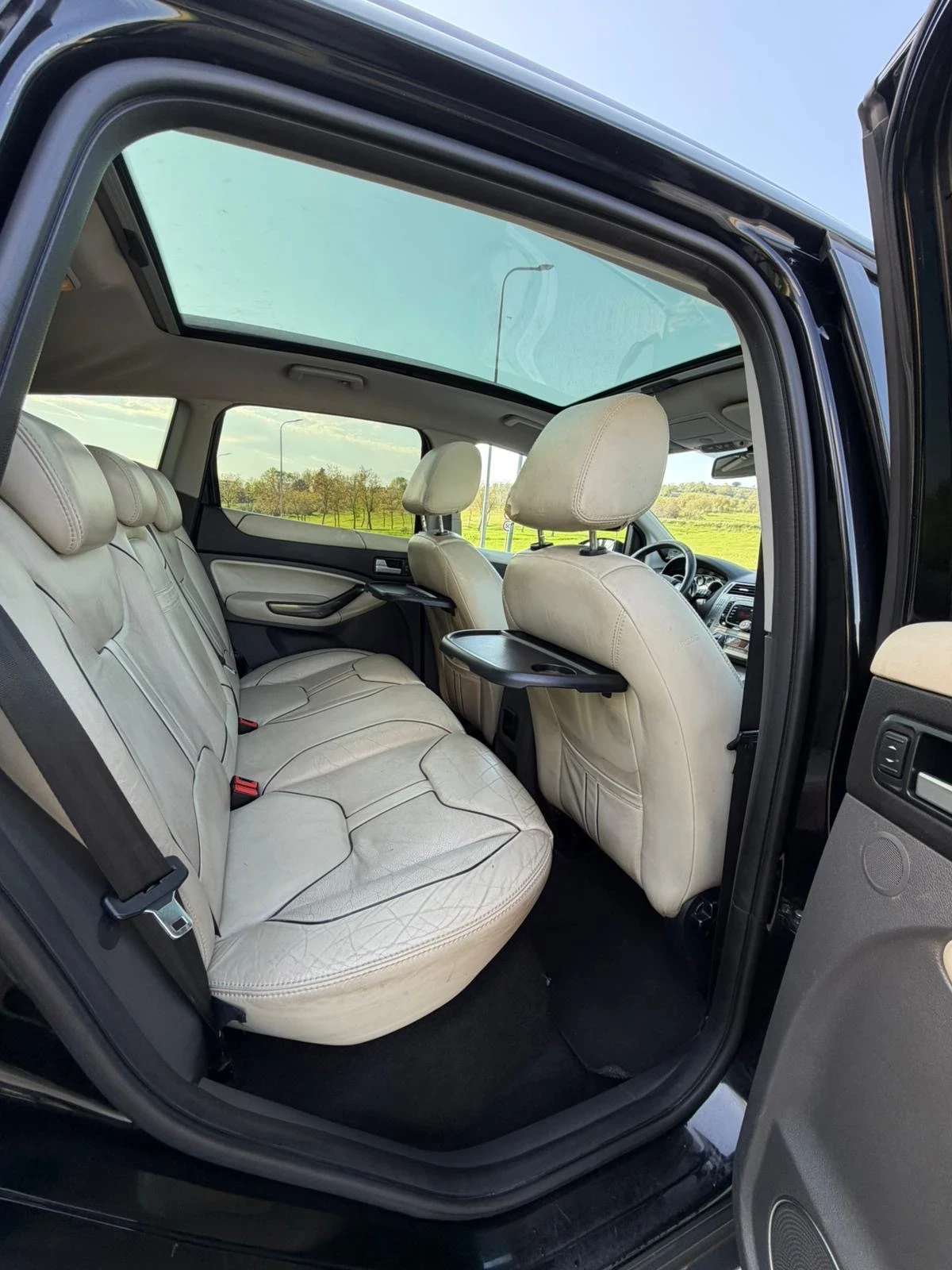 Ford Kuga Individual 4x4, снимка 16 - Автомобили и джипове - 54838336