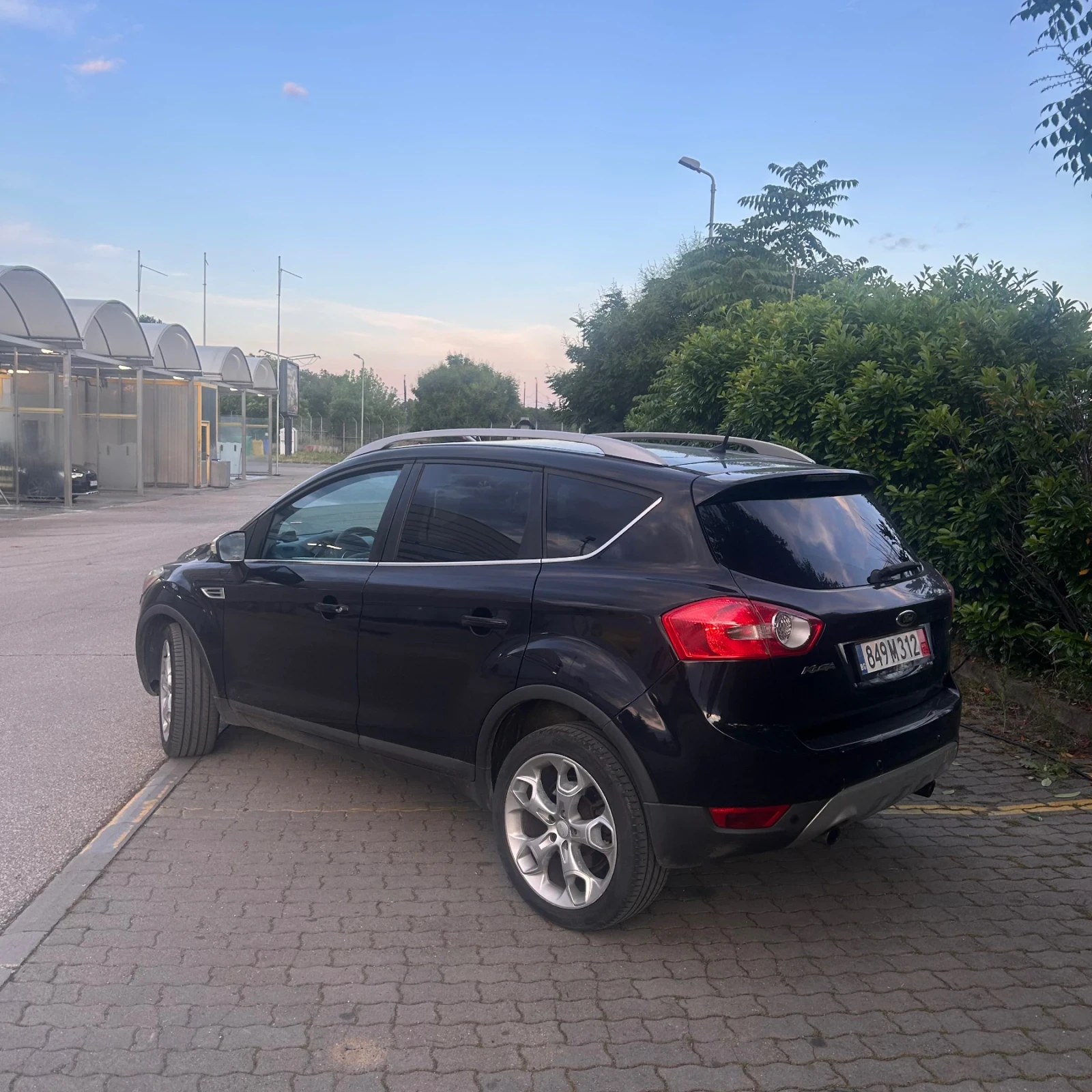 Ford Kuga Individual 4x4, снимка 4 - Автомобили и джипове - 54838336