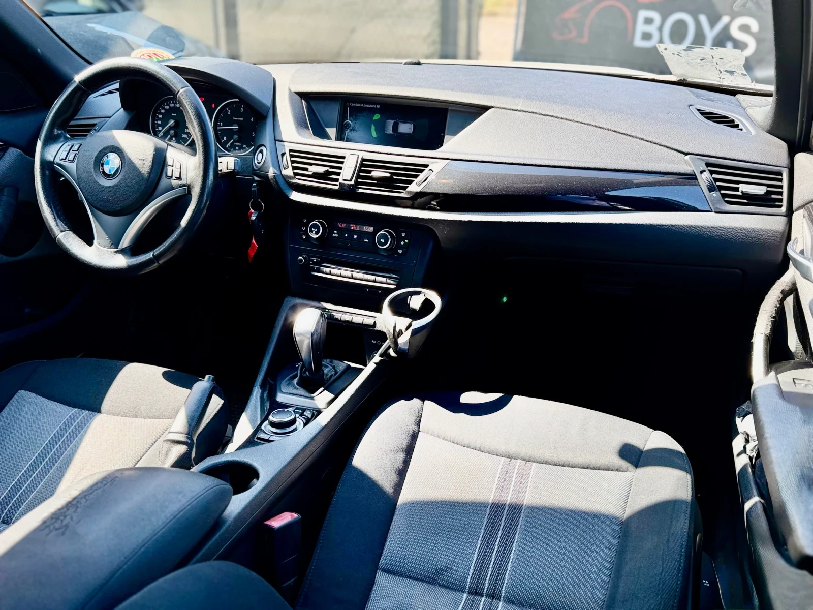 BMW X1 БялаПерла* 2.0D* Автоматик* NAVI* Автопилот* X-dri, снимка 11 - Автомобили и джипове - 55178679