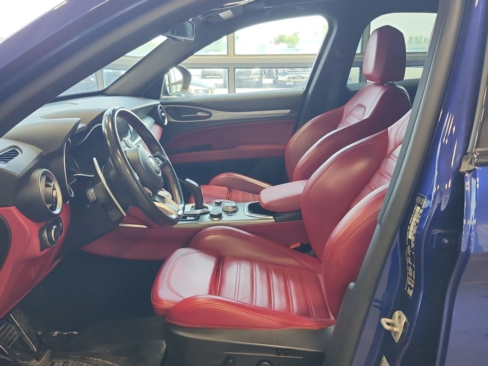 Alfa Romeo Stelvio TI SPORT ЦЕНА ДО БЪЛГАРИЯ РЕГИСТРАЦИЯ & АВТОКРЕДИТ, снимка 5 - Автомобили и джипове - 55444927