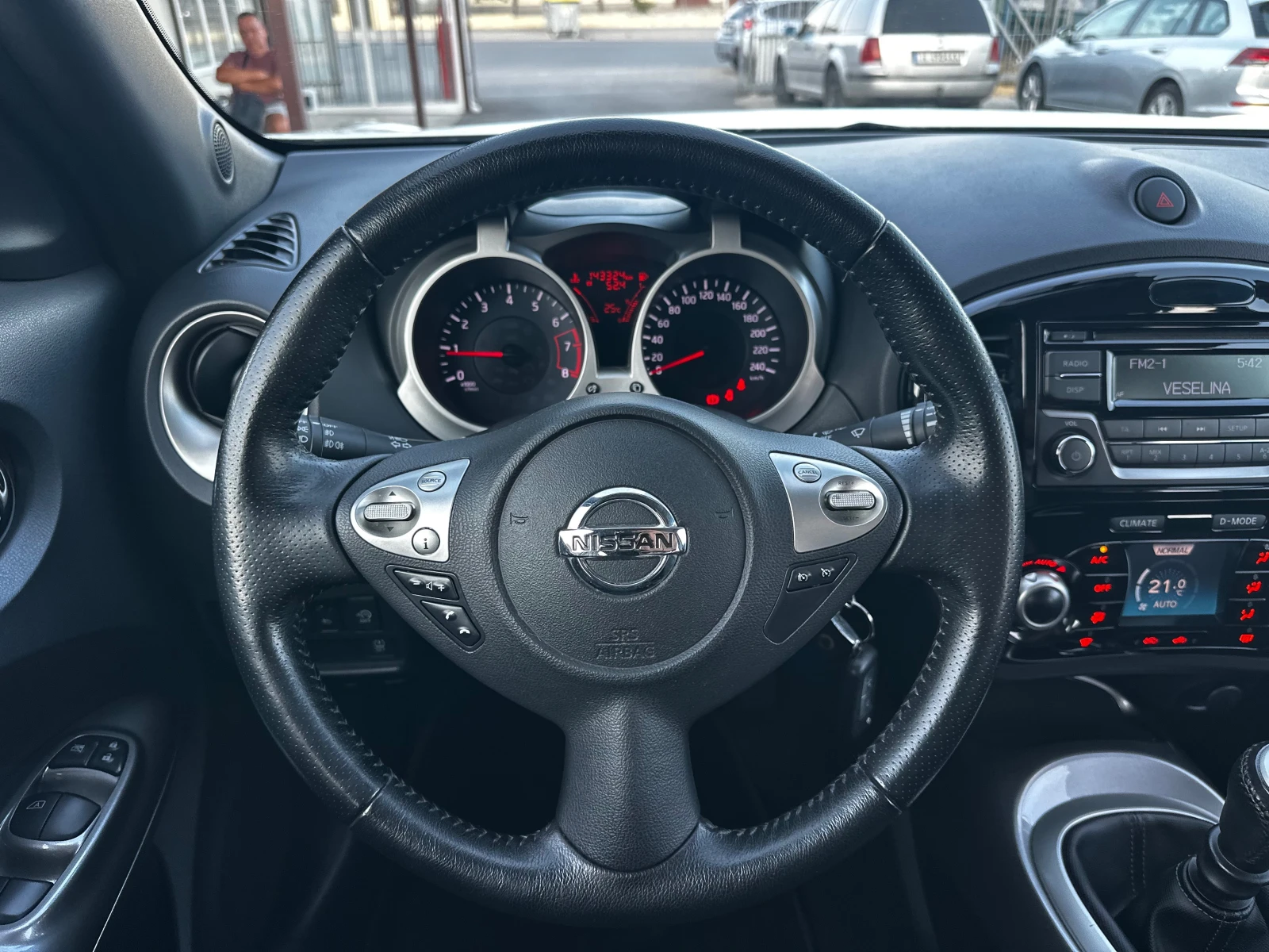 Nissan Juke 1.2i 115к.с Facelift, снимка 10 - Автомобили и джипове - 56136065