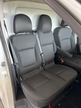 Nissan NV300 125ps* 6ск* КЛИМАТИК* ПАРКТРОНИК  | Auto.bg — изображение 13