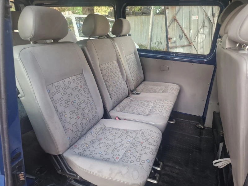 VW Transporter T5 - 2, 5TD- Synchro, снимка 11 - Бусове и автобуси - 53003217