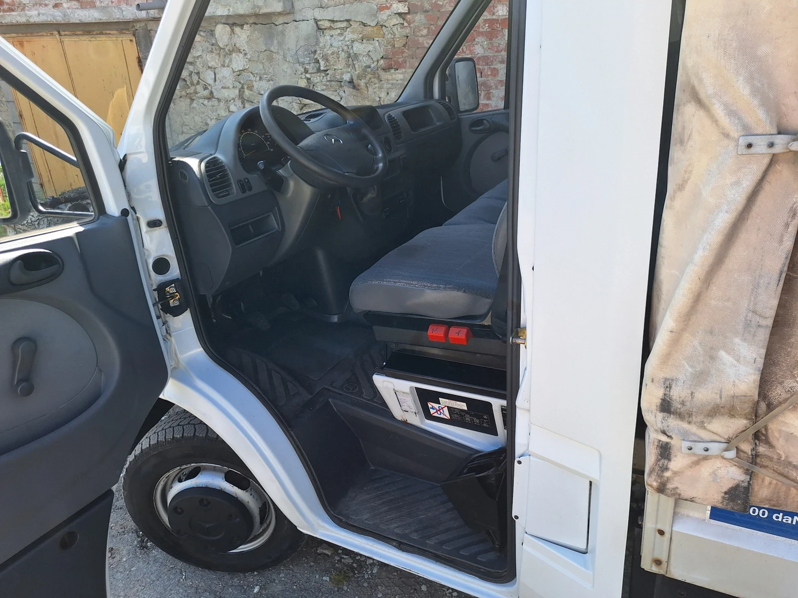 Mercedes-Benz Sprinter 411 2.2 CDI БЕЗ РЪЖДА ОРИГИНАЛНА БОЯ - изображение 3