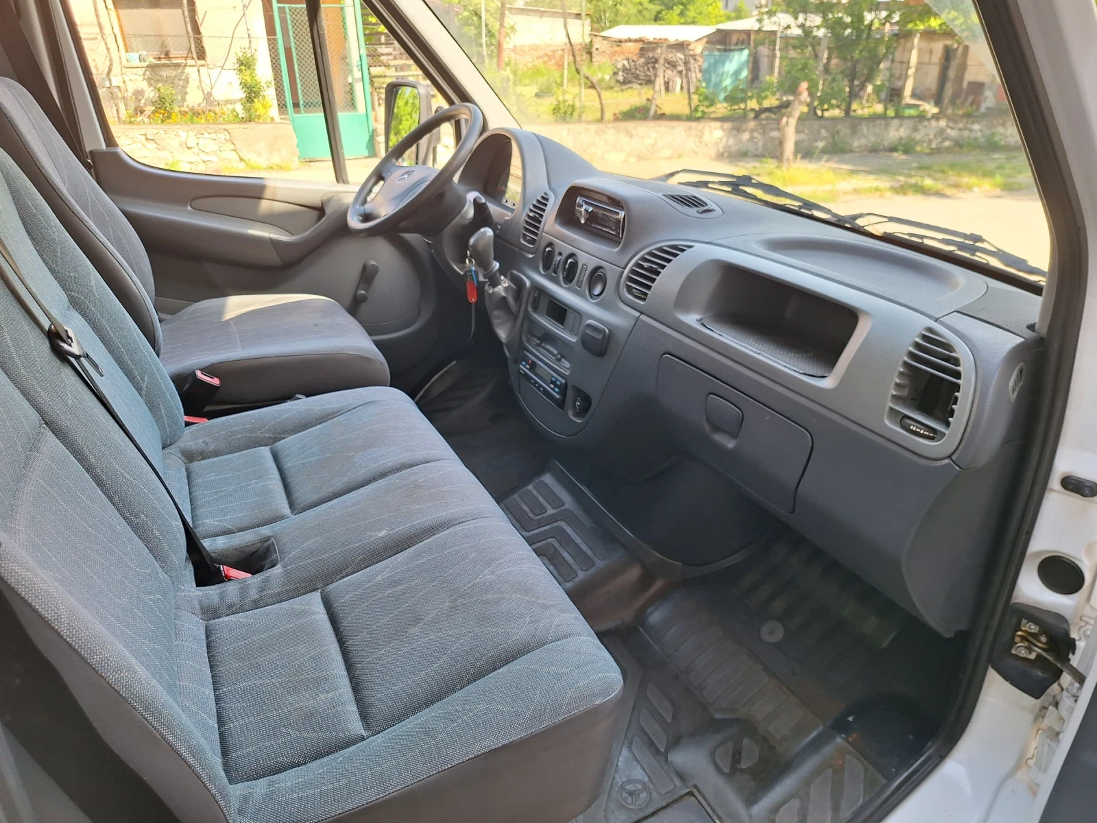 Mercedes-Benz Sprinter 411 2.2 CDI БЕЗ РЪЖДА ОРИГИНАЛНА БОЯ - изображение 5