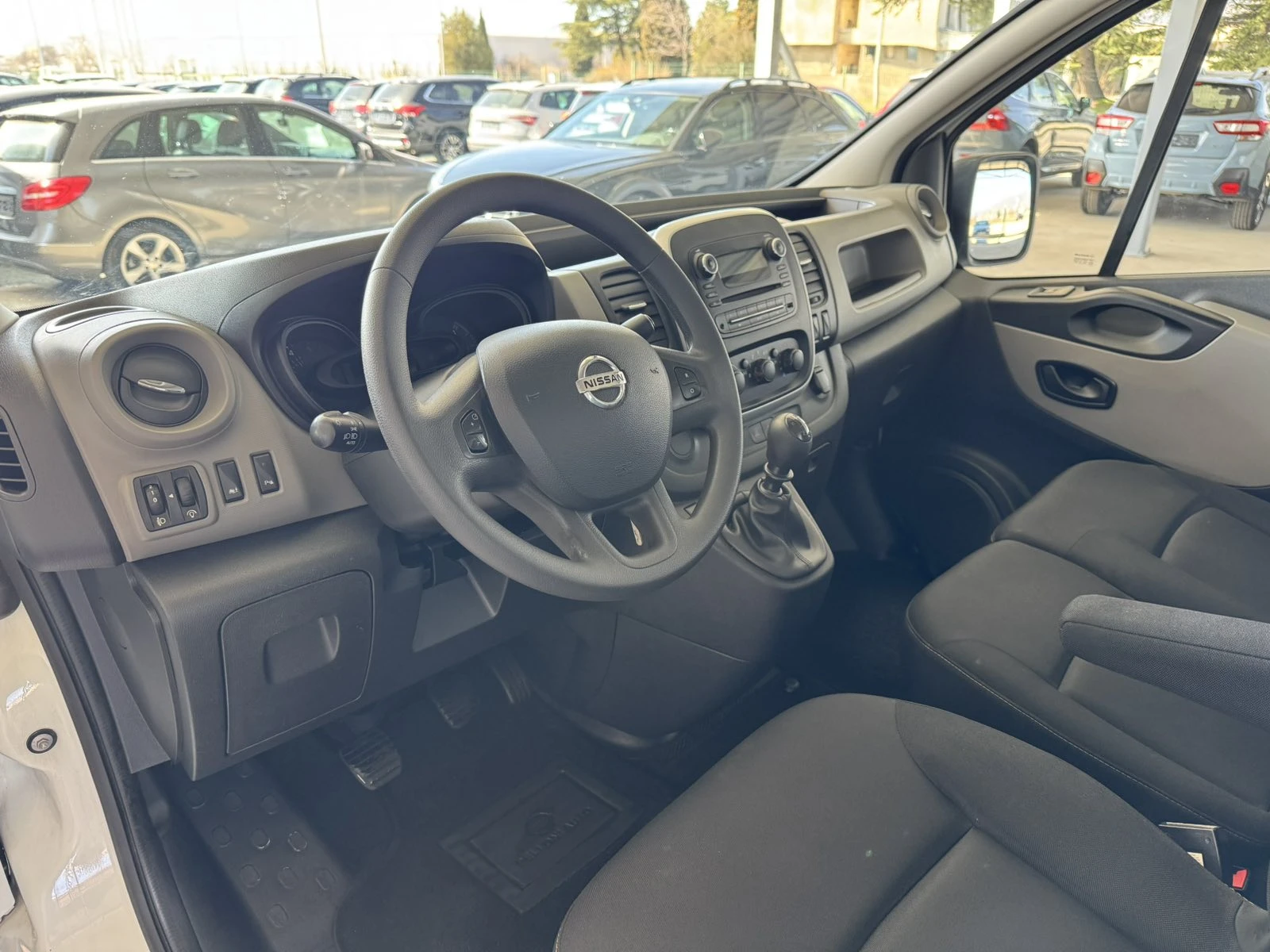 Nissan NV300 125ps* 6��* ��������* ����������  | Mobile.bg � ����������� 10