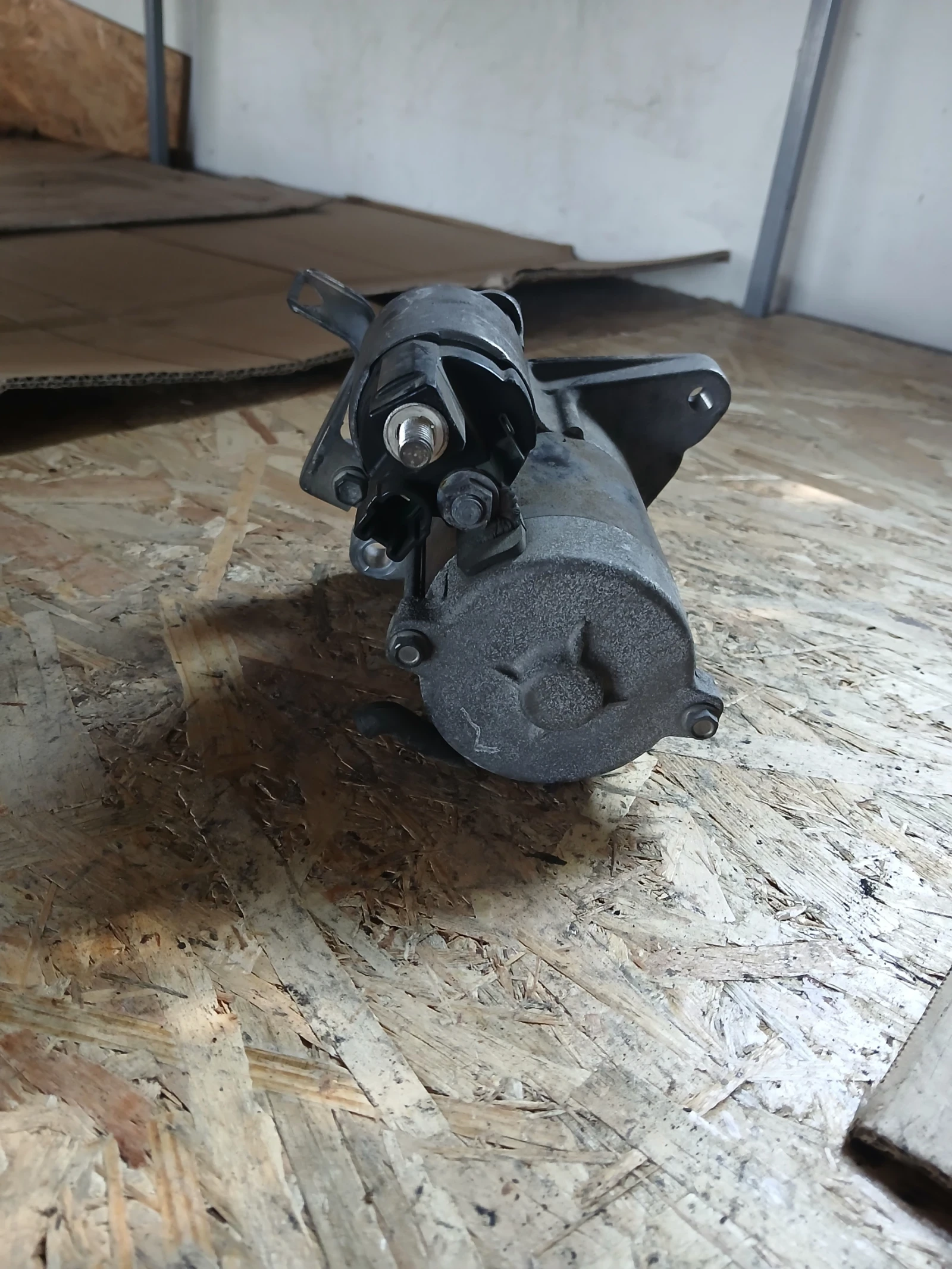 28100-0Q080 стартер Toyota Yaris 2015г. 428000-8630, снимка 4 - Части - 56067208