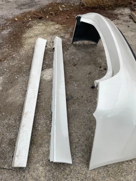 Задна броня и прагове за bmw F30седан, снимка 2 - Части - 52857291