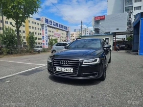������ Audi A8
