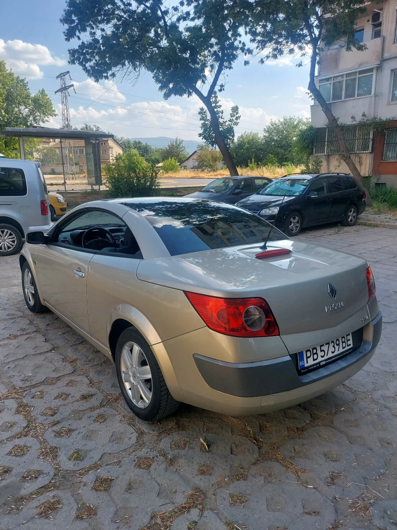 Renault Megane, снимка 9 - Автомобили и джипове - 47197950