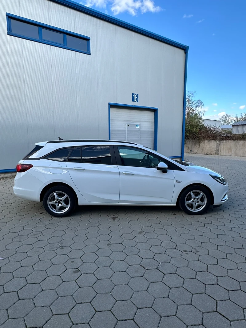 Opel Astra Astra 1.6 CDTI ЛИЗИНГ ДО 15МИН, снимка 7 - Автомобили и джипове - 52792725