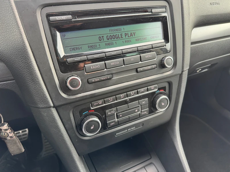 VW Golf 1.6 d 4 motion, снимка 8 - Автомобили и джипове - 52813177