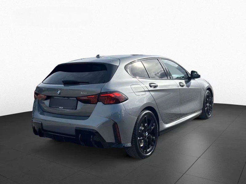 BMW 120 i M-Sport 360/DA+ /HUD/LED/HarmanKardon + ГАРАНЦИЯ, снимка 4 - Автомобили и джипове - 53001129