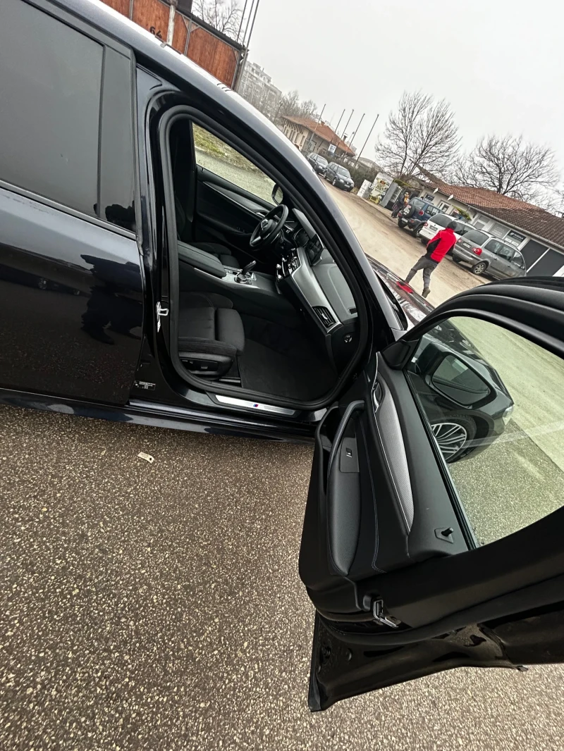 BMW 520 XDrive M Packet, снимка 2 - Автомобили и джипове - 53290611