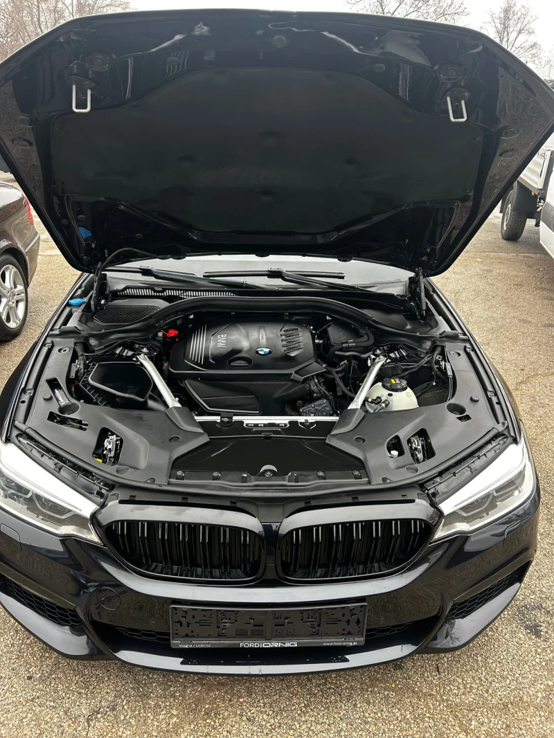 BMW 520 XDrive M Packet, снимка 14 - Автомобили и джипове - 53290611